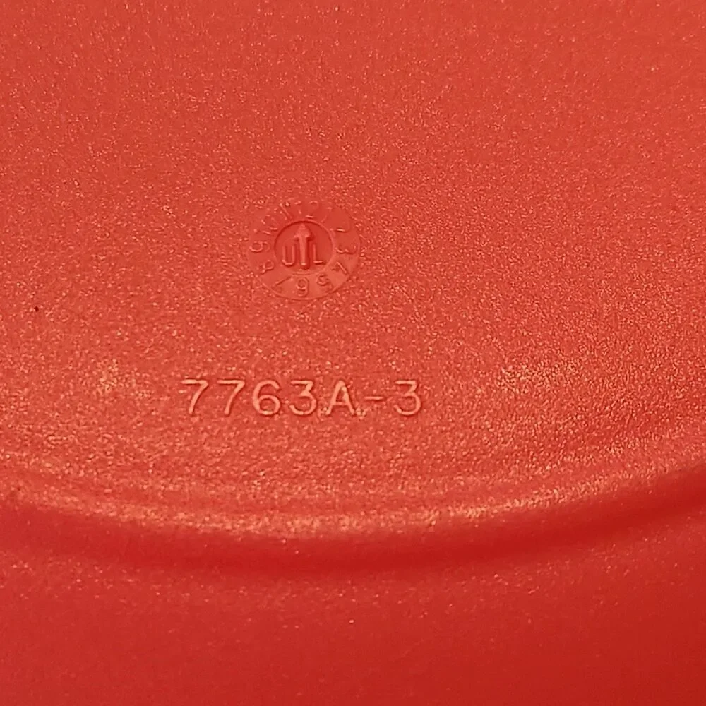 1.5 Qt Tupperware 3 Piece Tortilla Warmer Keeper Red/Pink #3222A-3, #7763A-3